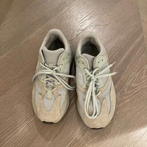 Yeezy 700 V2 Hospital Blue